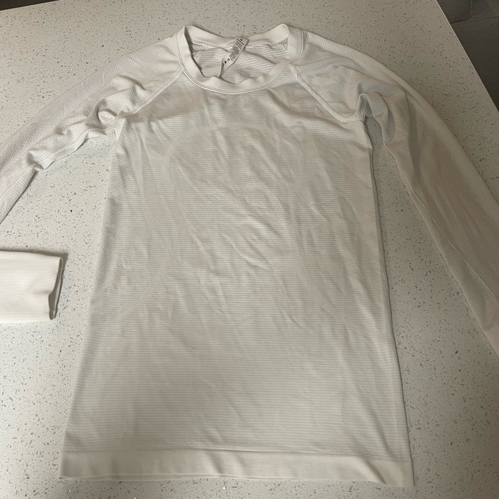 Lululemon swiftly tech long sleeve